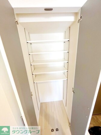 ONE ROOF FLAT TOGOSHIの物件内観写真